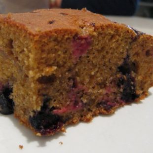 Amaranth Berry Cake