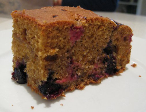 Amaranth Berry Cake